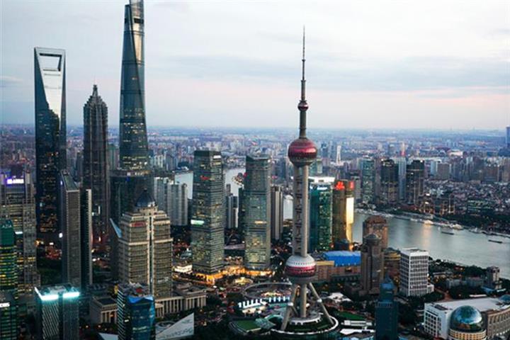 Shanghai's GDP Fell 2.6% in First Half, After 6.7% First-Quarter Slump