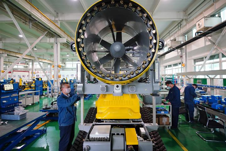 China's Caixin Manufacturing PMI Hit Nine-Year High in July