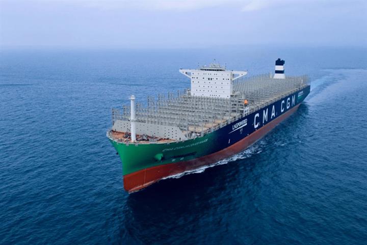China Sends World’s Biggest LNG-Powered Container Ship to France