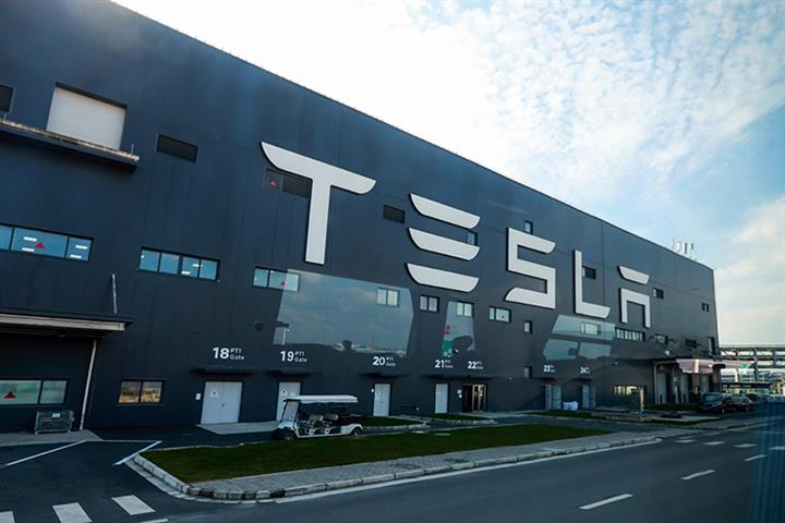 Tesla's Expanded Shanghai Plant to Begin Production in December, VP Says