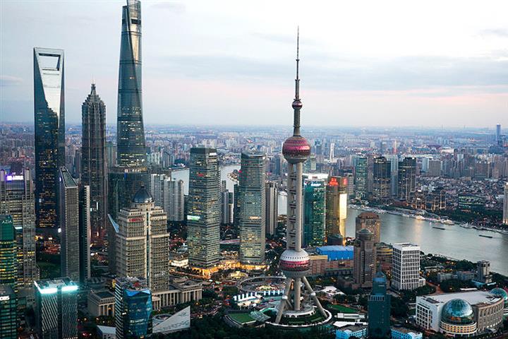 Shanghai Scrambles to Reach Emissions Peak, Build Global Carbon Finance Hub