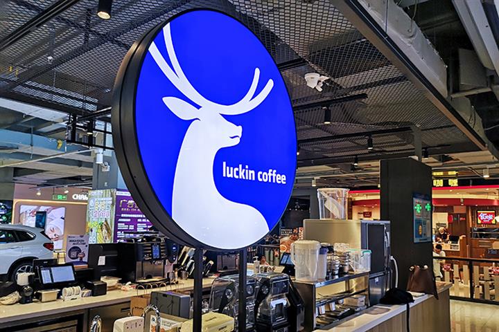 China’s Luckin Coffee Puts Scandal Behind It, Recruits Franchisees as Rivalry Boils Over