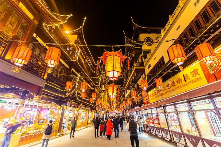 [In Photos] Shanghai's Yu Garden Gets Lantern Makeover Ahead of Chinese New Year