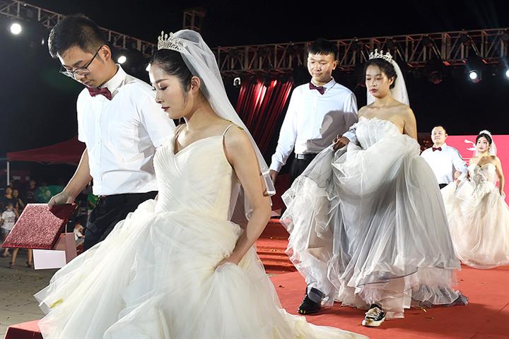 China’s Marriage Rate Keeps Falling as Millennials Face High Housing Costs, Have More Options