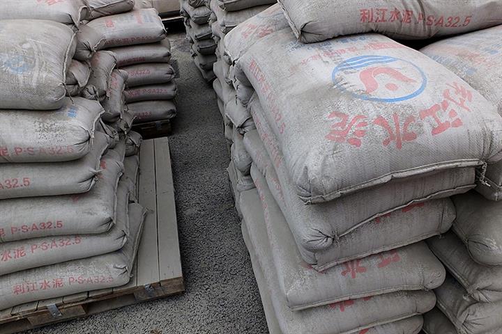 Cement Makers SurgeとしてChina HintsでIncluding More Big PollutersでCarbon Trading Market