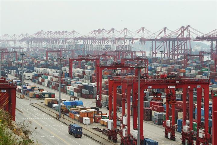 China’s Trade Surplus Shrinks to Less-Than-Expected USD13.8 billion in March