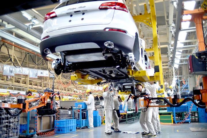 中国の工場生産高は3月に予想よりも14.1% 少ない