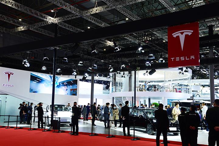 Tesla Says Sorry for Not Quickly Sorting Problems After Owner’s Shanghai Auto Show Protest