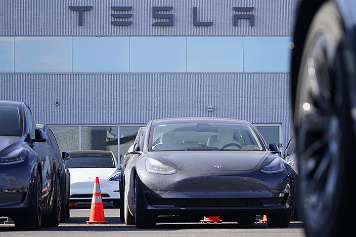 Chinese Battery Giant CATL Denies Forcing EmployeesにBuy Faulty Tesla Cars