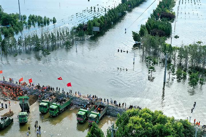 中国の保険会社が洪水に見舞われた河南省で17億ドルの支払いに備える