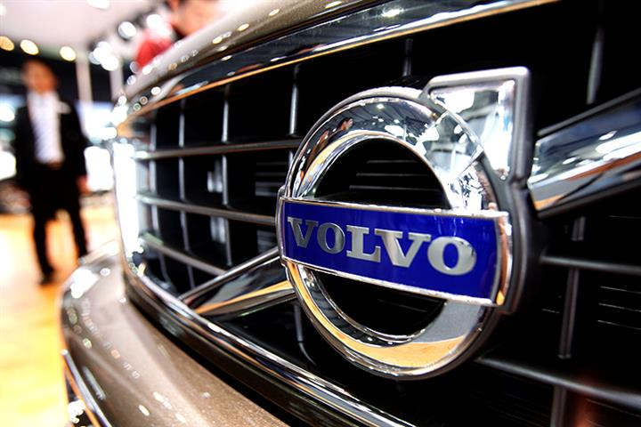 Volvo Buys Jiangling Motors’ Unit to Start Making Heavy-Duty Trucks in China