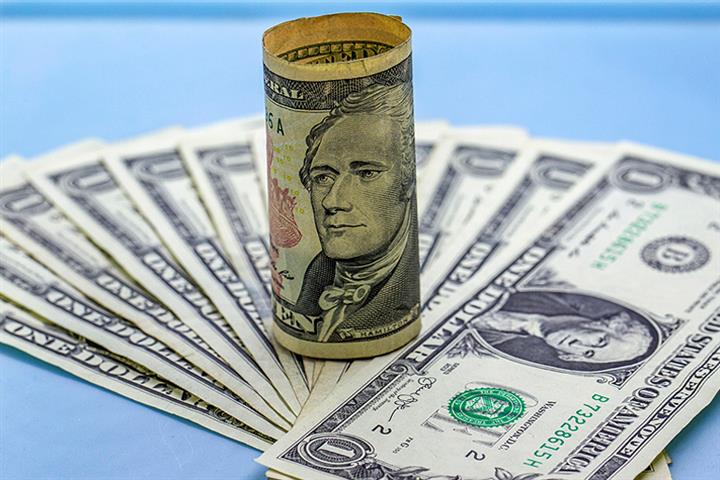 China’s Foreign Exchange Reserves Dipped Slightly in August on Stronger US Dollar