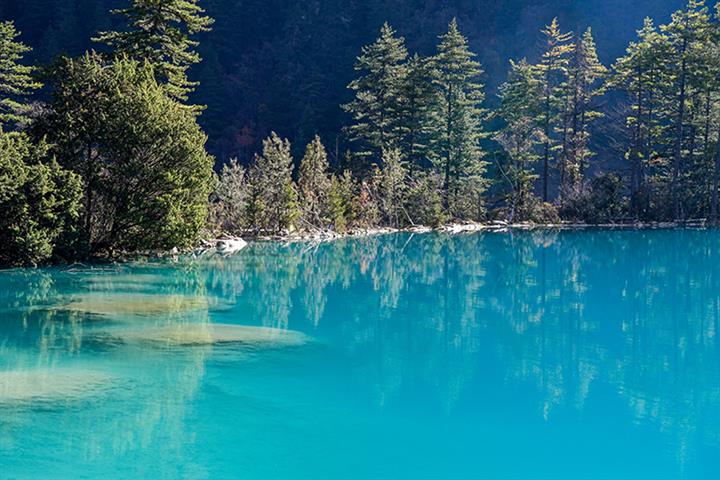 China’s Jiuzhaigou Nature Reserve to Reopen to Tourists From Sept. 28