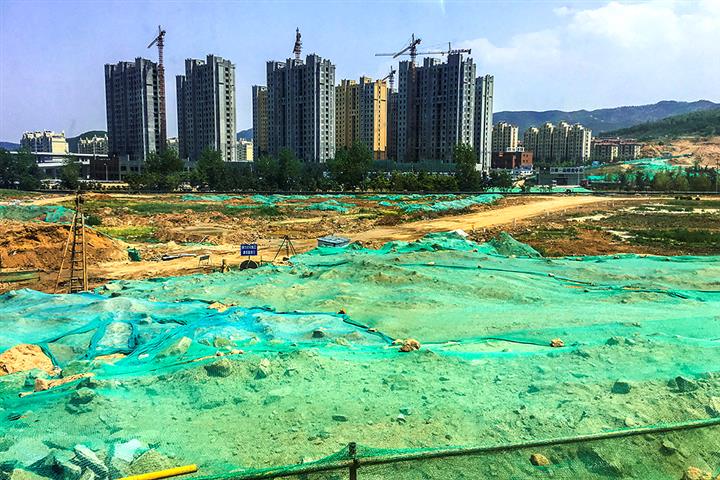 Beijing, Shanghai Land Auctions Cool Amid Developers' Tight Budgets