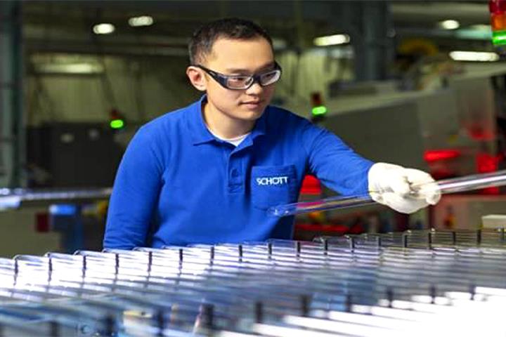 German Glass Maker Schott Expands China Plant Capacity to Ease Vaccine Bottles Shortage
