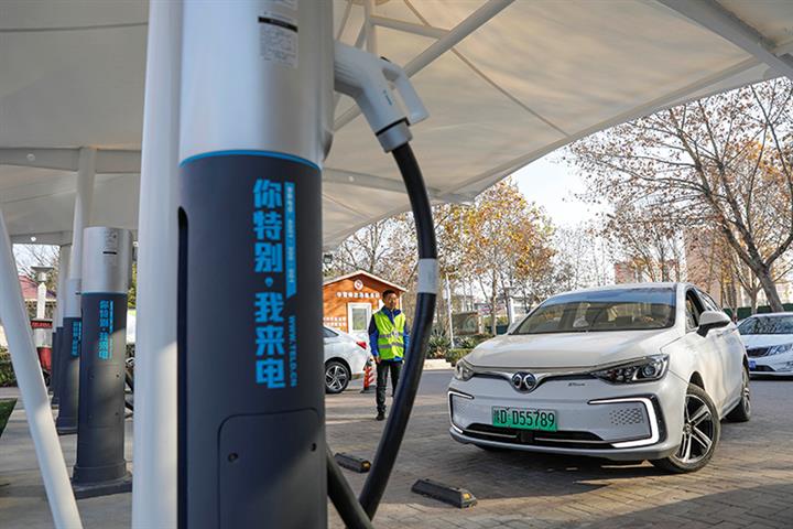China’s NEV Sales May Double to 3.3 Million This Year, Insiders Say