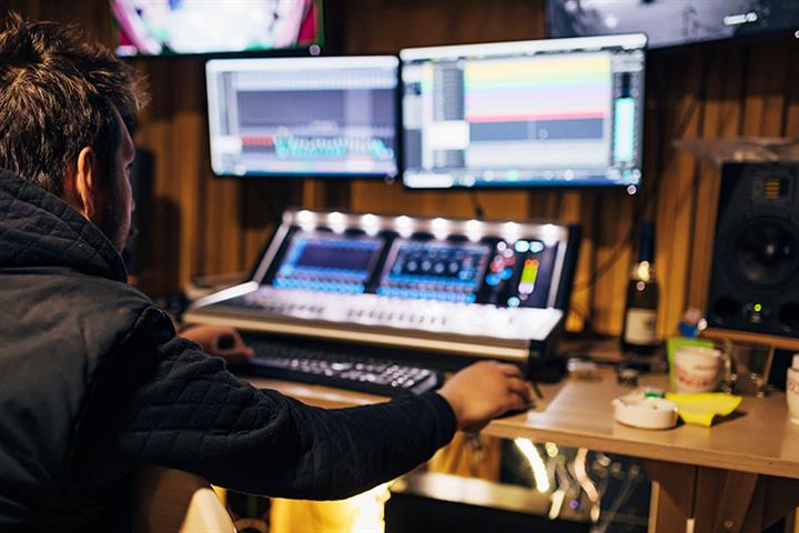 Chinese Short Video Platforms Get Reminder Not to Edit Films, TV Shows Without Permission