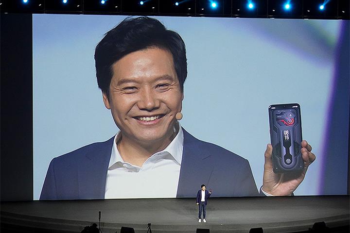 Xiaomi Aims to Top China’s High-End Phone Market in Three Years, Lei Jun Says