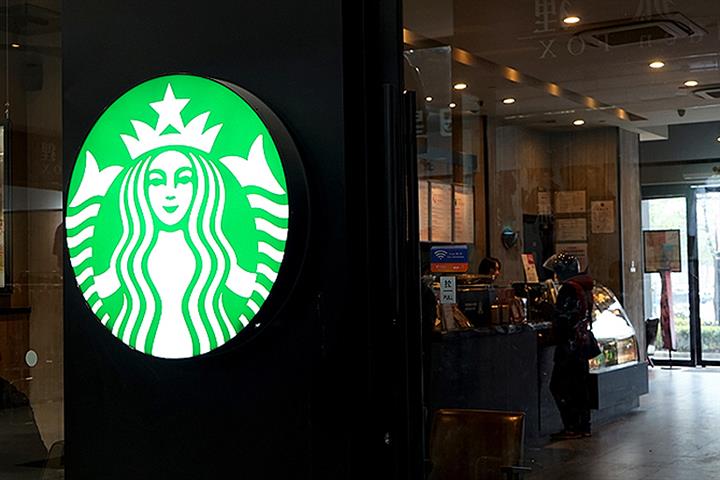 Starbucks to Continue Expansion in China Despite Sliding Revenue, China Chair Says