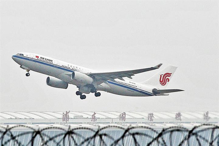 Shanghai Flights Return as City Tames Covid-19 Outbreak