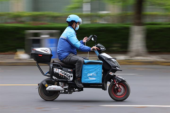 Coffee, Toys, Western Food Are in High Demand as Shanghai Springs Back to Life 