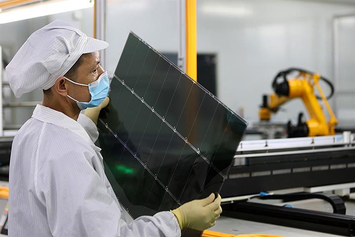 BOE, TCL, Other Chinese LCD Panel Suppliers Cut Production to Halt Slide in Prices