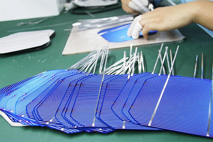 China’s Solar Firms Feel the Pinch as Raw Material Prices Soar