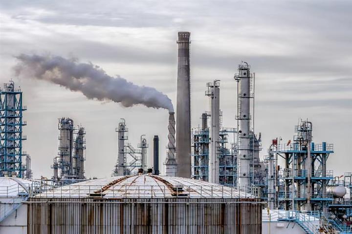 Shanghai's Petrochemical Industry Could Hit Peak Emissions Ahead of 2030 Deadline