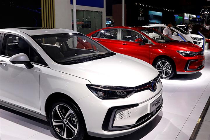 Chinese Car Industry Body Revises Upward This Year’s NEV Sales Estimate as Sales Boom