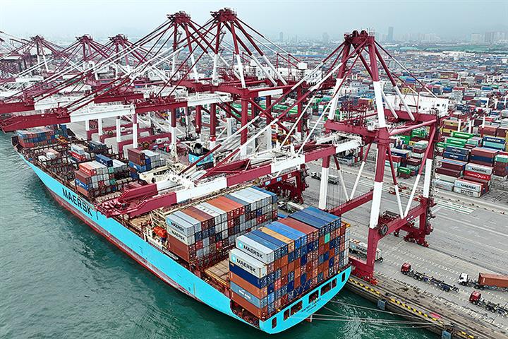 China’s Foreign Trade Dips in August, But Export Markets Diversify