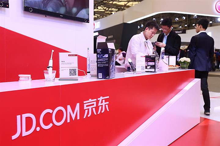 Chinese E-Commerce Giant JD.Com Rejigs Senior Management, Cuts Salaries