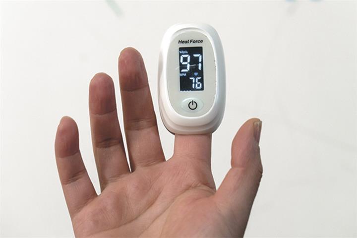 Fingertip Pulse Oximeters Run Out in China as Covid-19 Policy Shift Spurs Demand