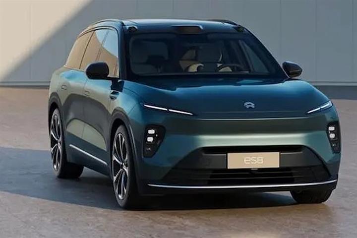 Nio Launches Two New SUVs, Third-Gen Battery Swap Stations
