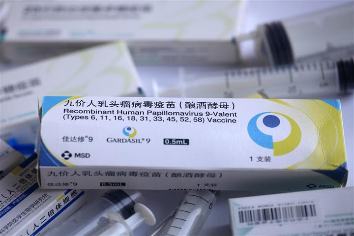 China's HPV Jab Market Faces Growing Pains of Tight Supply, Price Hikes