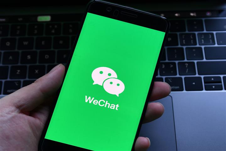 Tencent’s Super App WeChat Is Said to Be Testing Takeout Delivery Services