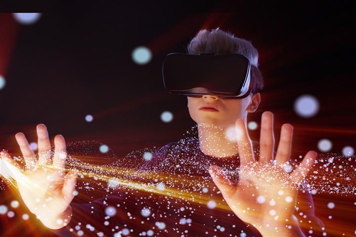 China’s Huaxing Chuangye Soars on Gaining Rights to Build ‘Three-Body Problem’ Metaverse