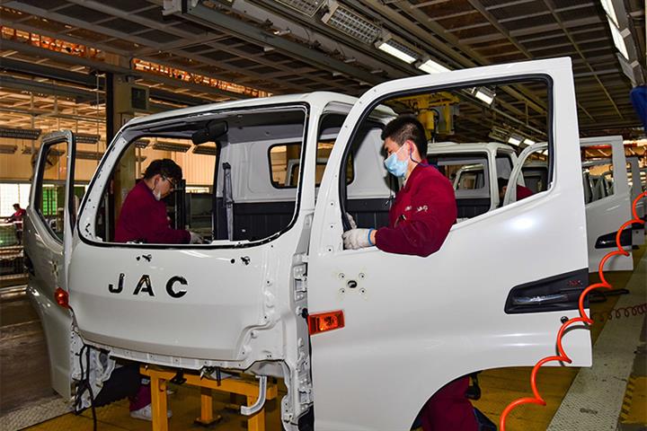 Chinese Contractor Lets Slip Huawei Is Teaming Up With JAC Motors to Make Cars