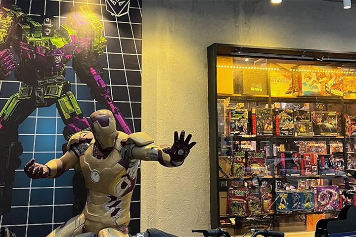 Chinese Buyers of Transformers Toys Complain of Vietnamese Quality