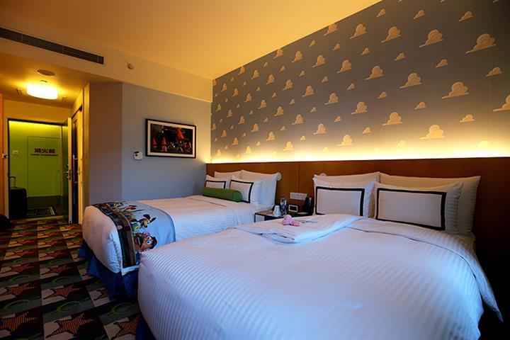 Chinese People Start Booking Hotels for Labor Day Holiday Early as Tourism Recovers