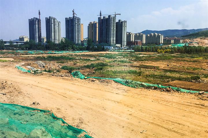 China's Real Estate Recovery Is Feeble as Land Sales Plunged 29% Jan.-Feb. 