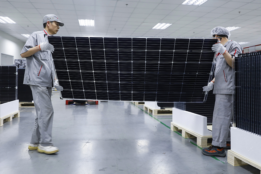 Executive’s Brief Arrest in Germany Does Not Affect China’s Solar Industry, Insiders Say