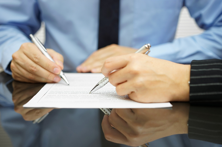 150-Plus Chinese Listed Firms Buy Liability Insurance for Executives, Report Says