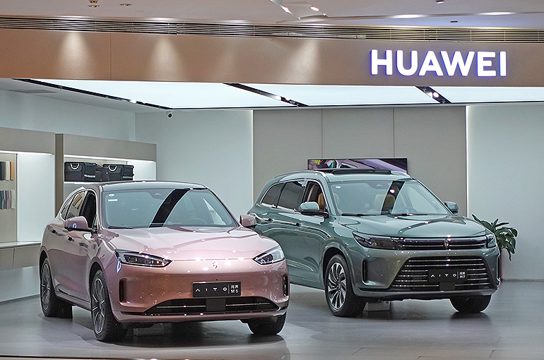 [Exclusive] Huawei to Debut Car Stores