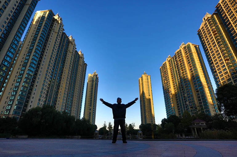 Price of Pre-Owned Homes in China’s Big Cities Falls by Most in Nine Years as Buyers Hold Off