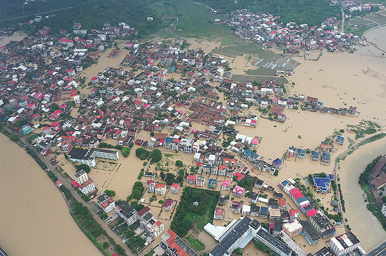 Typhoon Doksuri Affects Nearly 725,000 People, Causes Economic Loss in China’s Fujian