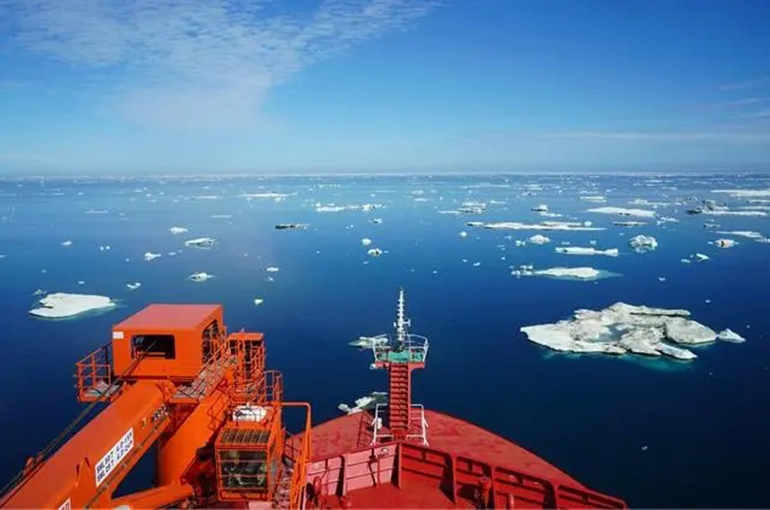 Chinese Shipping Company Sends Cargo Vessel Via Arctic Passage