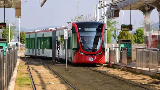 Chinese Tram Operator Denies Service Halt, Admits Annual Funding Gap of Over USD11 Million