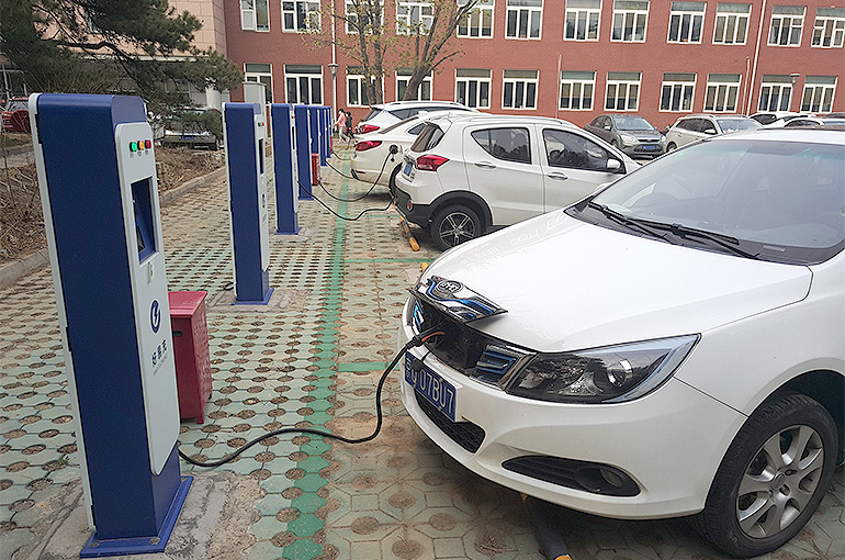 Capital of China’s Hainan Caps Electric Vehicle Charging Fees