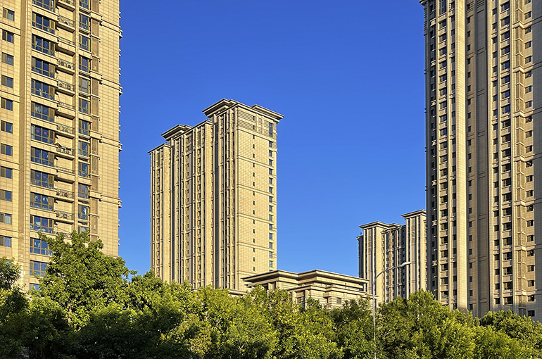 Hong Kong Tycoon Li Kashing’s Beijing Housing Complex Starts Pre-Sales