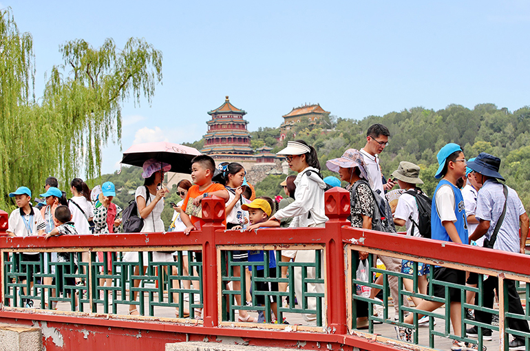 China’s Holidaymakers, Cinemagoers Surge During Fun-Filled Summer